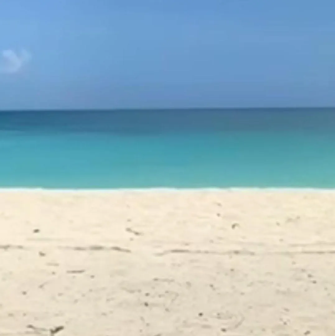 White Sky Beach Villas Whitehouse