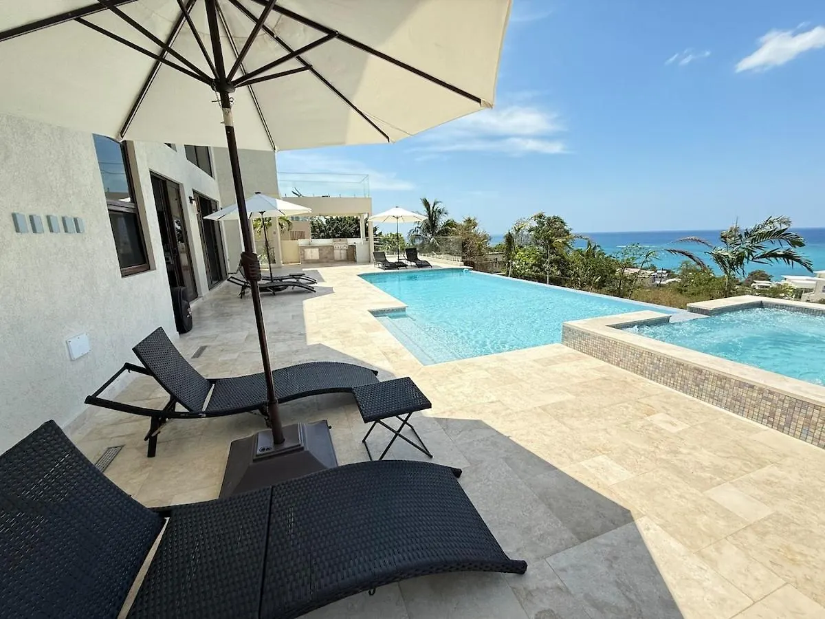 White Sky Beach Villas Whitehouse